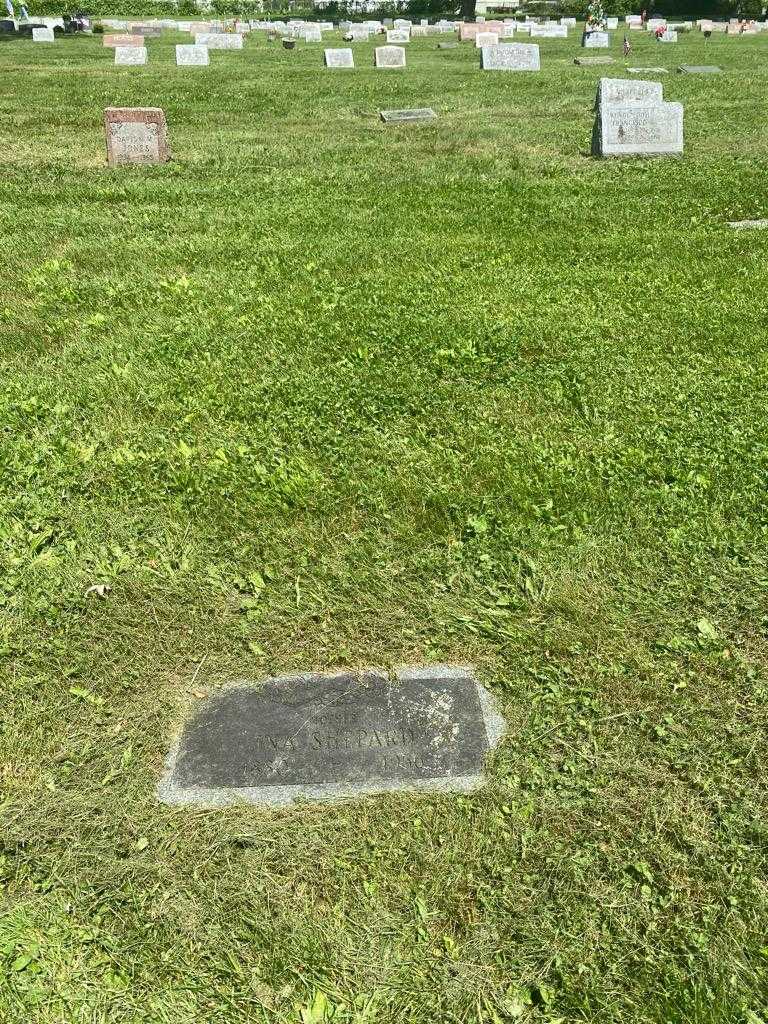 Ina Shepard's grave. Photo 2