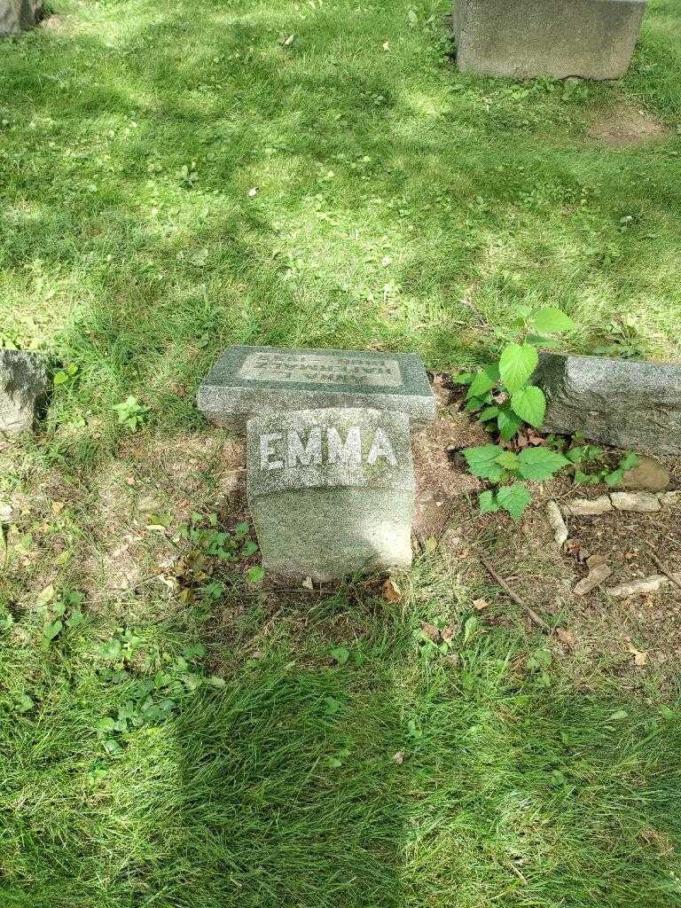 Emma A. Quackenbush's grave. Photo 2