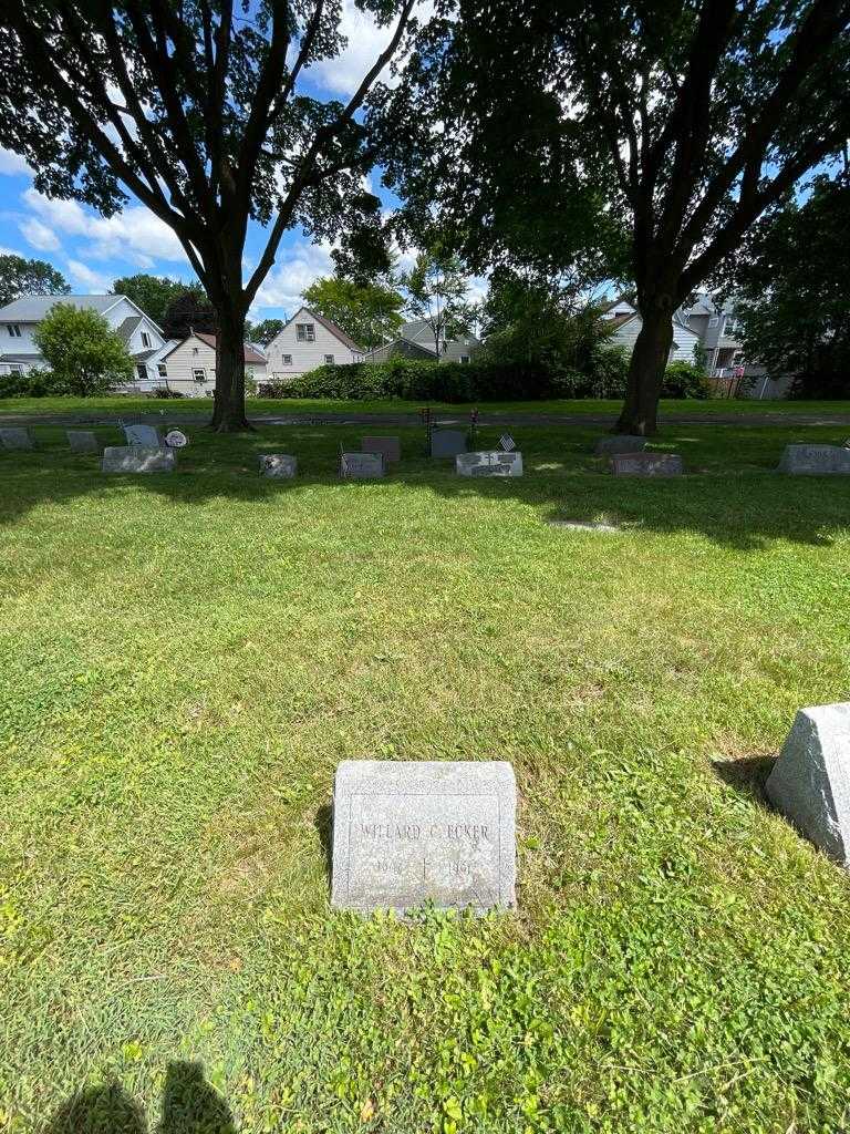 Willard C. Ecker's grave. Photo 1