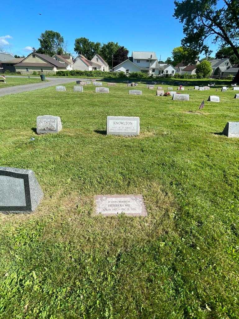 Fredericka Way's grave. Photo 1