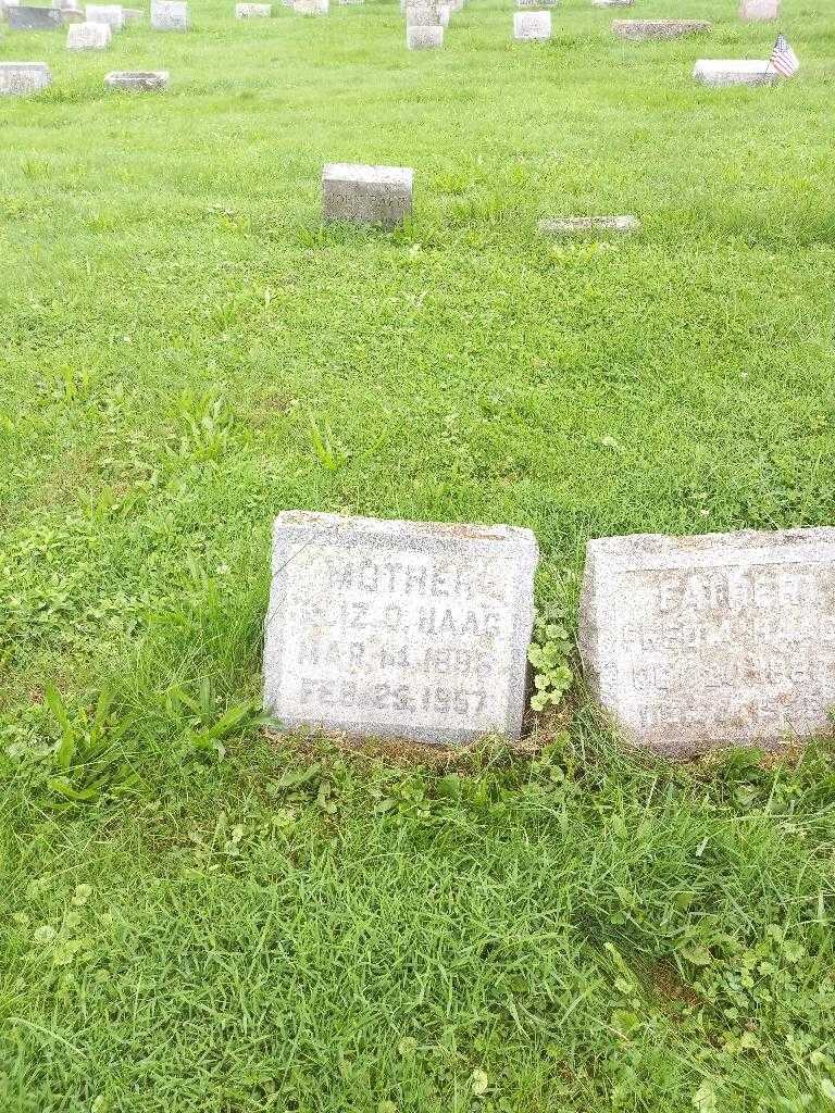 Elizabeth O. Haag's grave. Photo 1