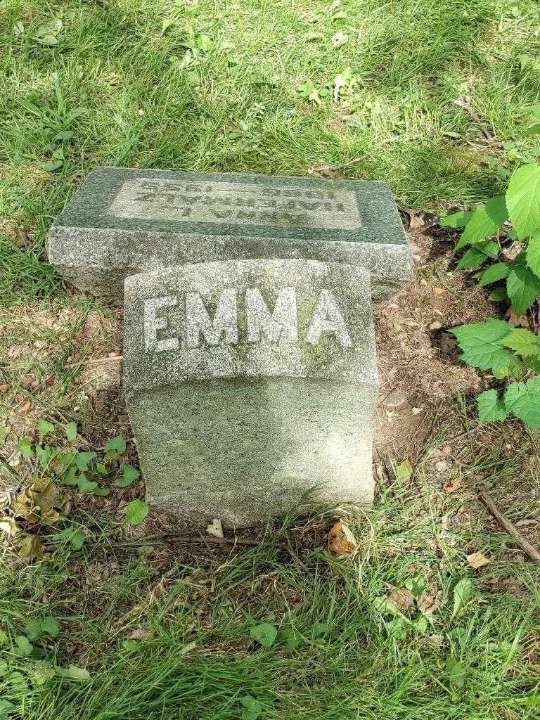 Emma A. Quackenbush's grave. Photo 3
