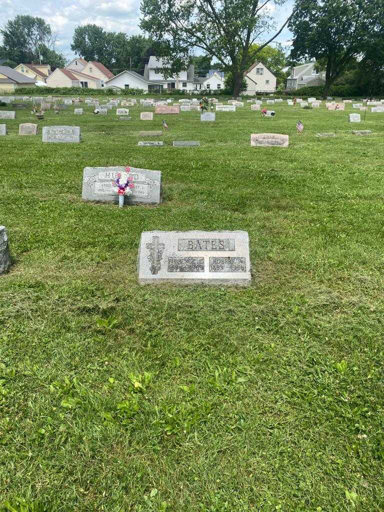 Robert P. Bates's grave. Photo 2
