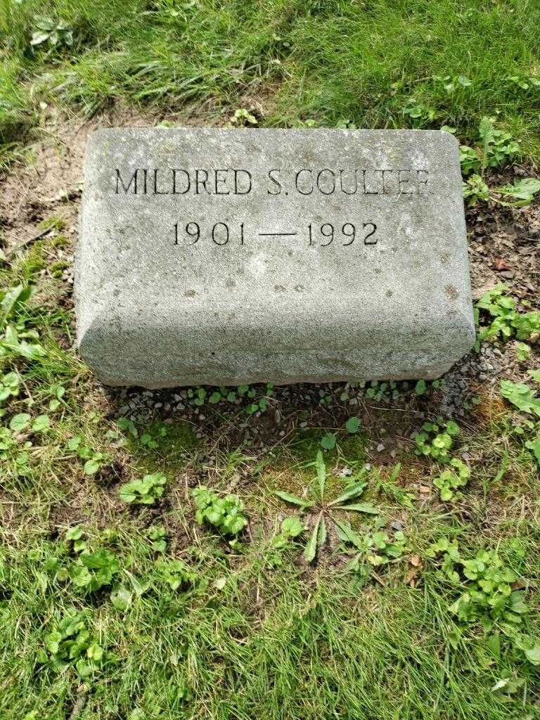 Mildred S. Coulter's grave. Photo 2