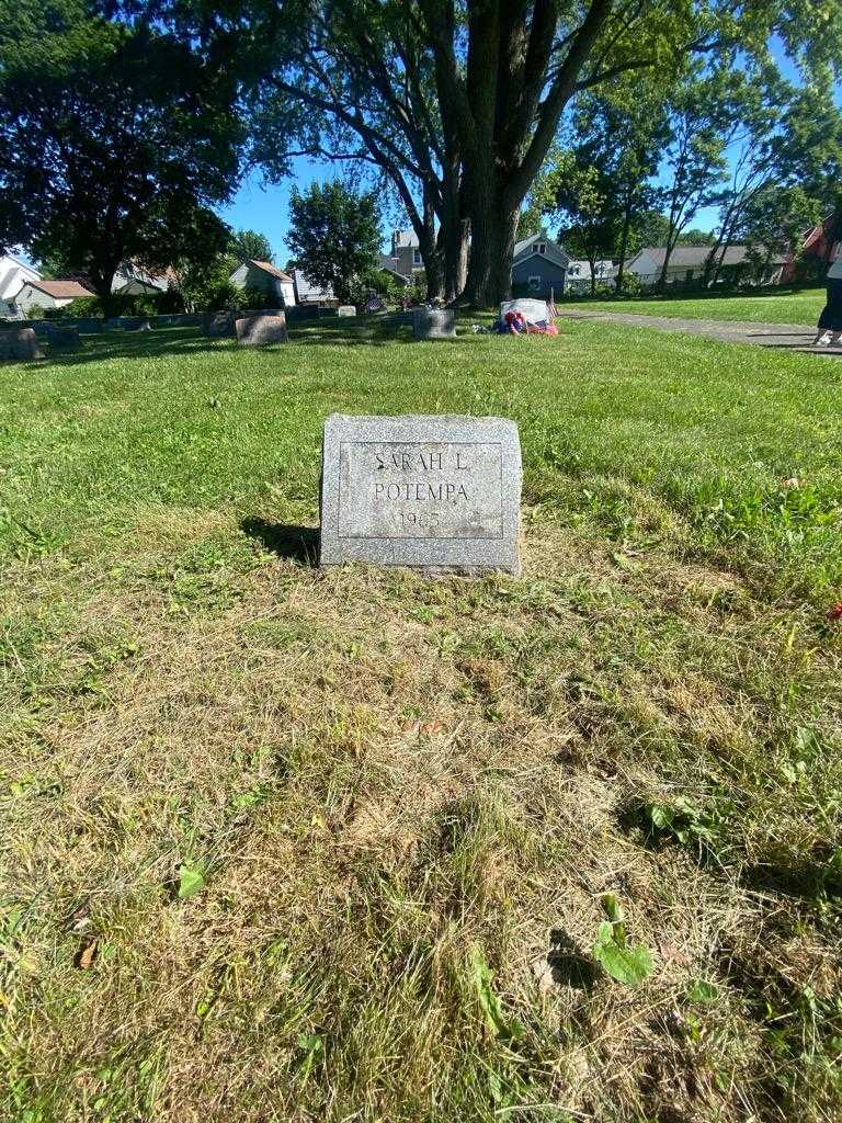Sarah L. Potempa's grave. Photo 1