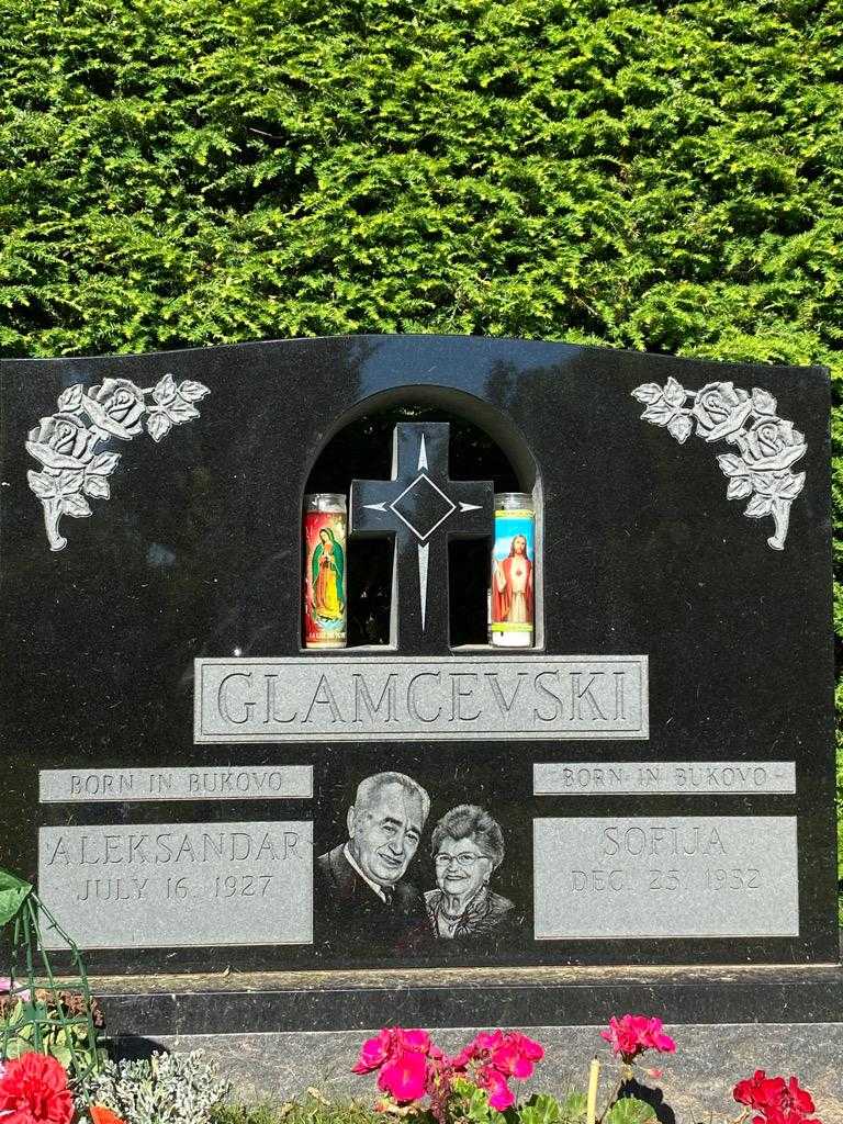 Aleksandar Glamcevski's grave. Photo 3