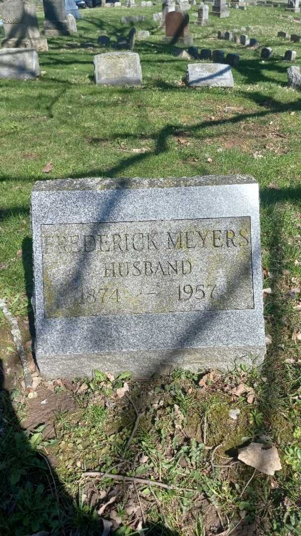 Frederick Meyers's grave. Photo 3