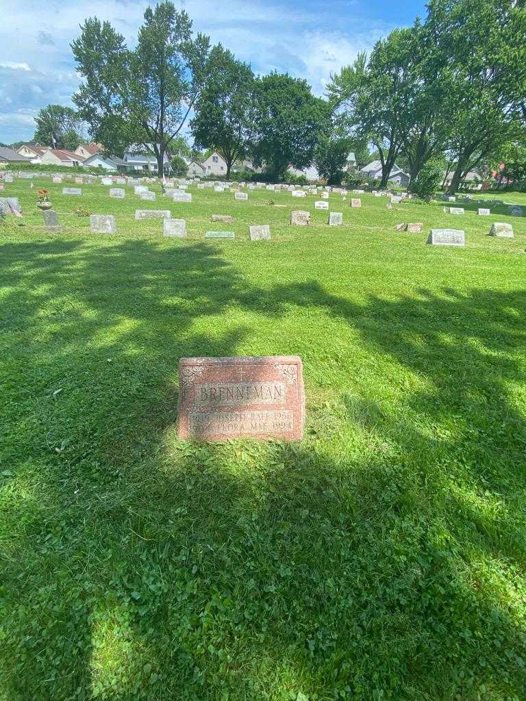 Joseph Raff Brenneman's grave. Photo 1