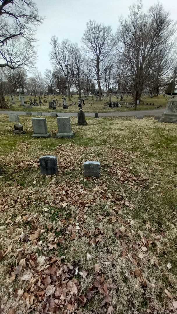 Julia A. Yaeckel's grave. Photo 1
