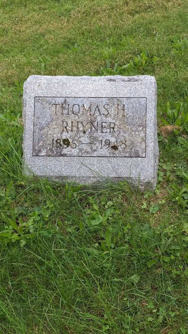 Thomas H. Rhyner's grave. Photo 3
