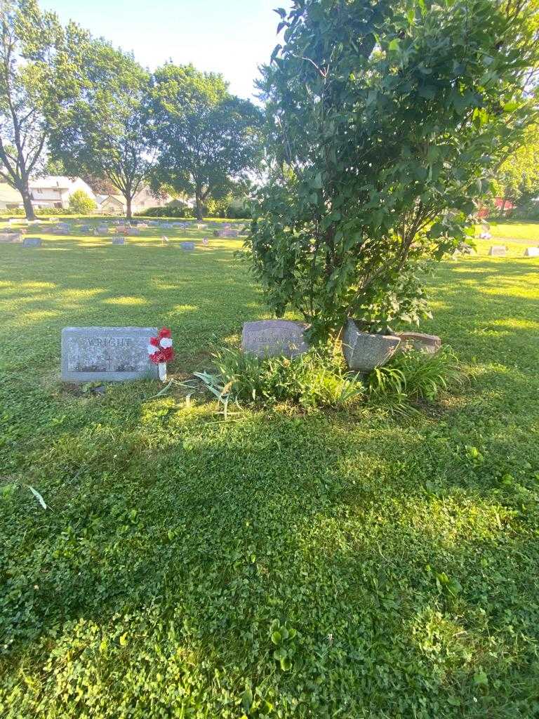 Celia M. Lester's grave. Photo 1