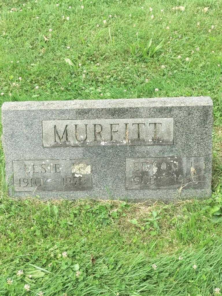 Elsie Murfitt's grave. Photo 2