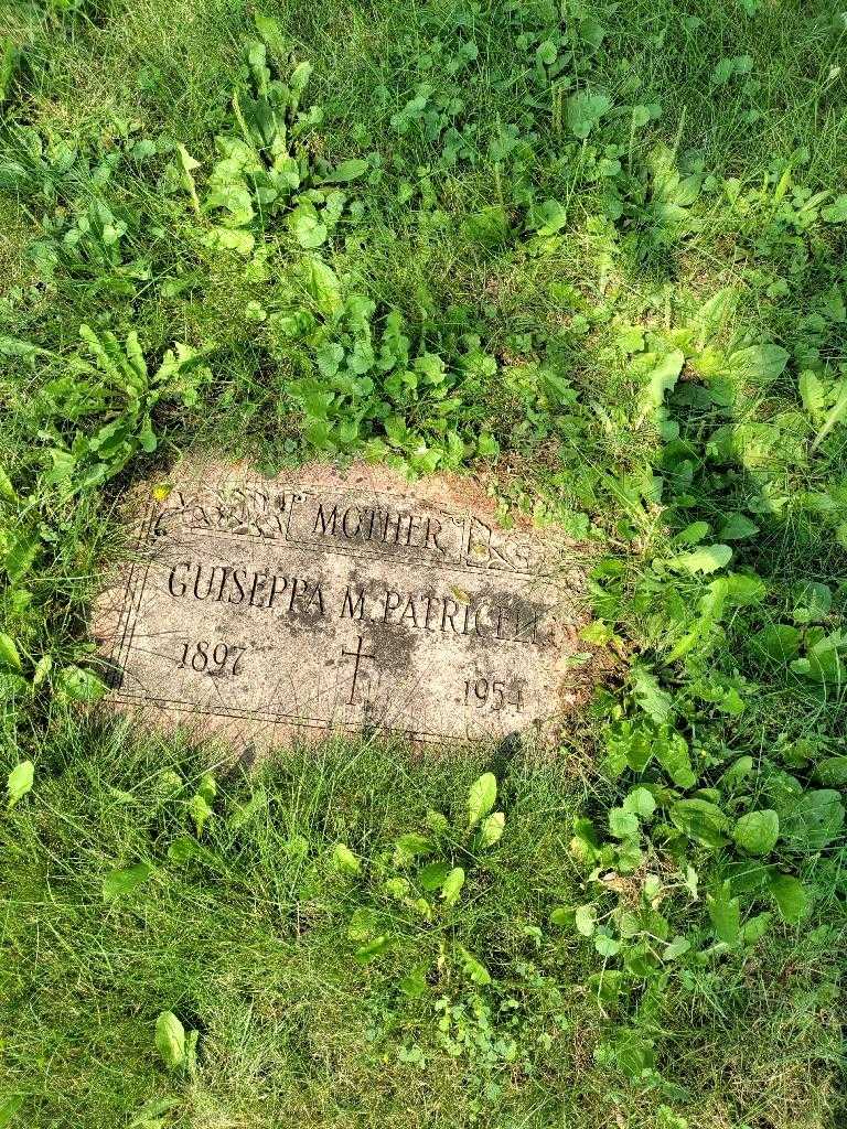 Guiseppa M. Patricelli's grave. Photo 1