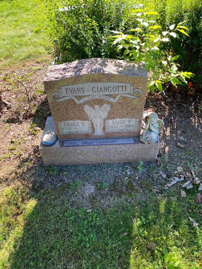 Sally V. Evans-Giangotti's grave. Photo 2
