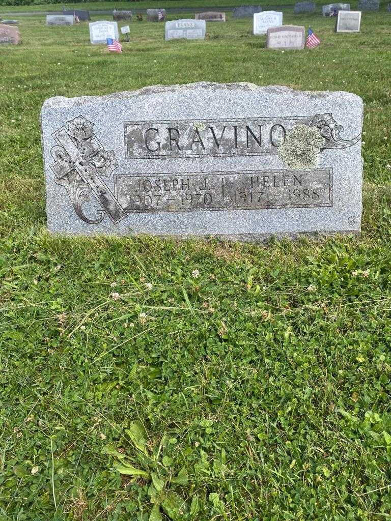 Joseph J. Gravino's grave. Photo 3