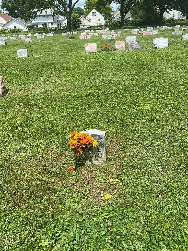 John V. Collett's grave. Photo 2