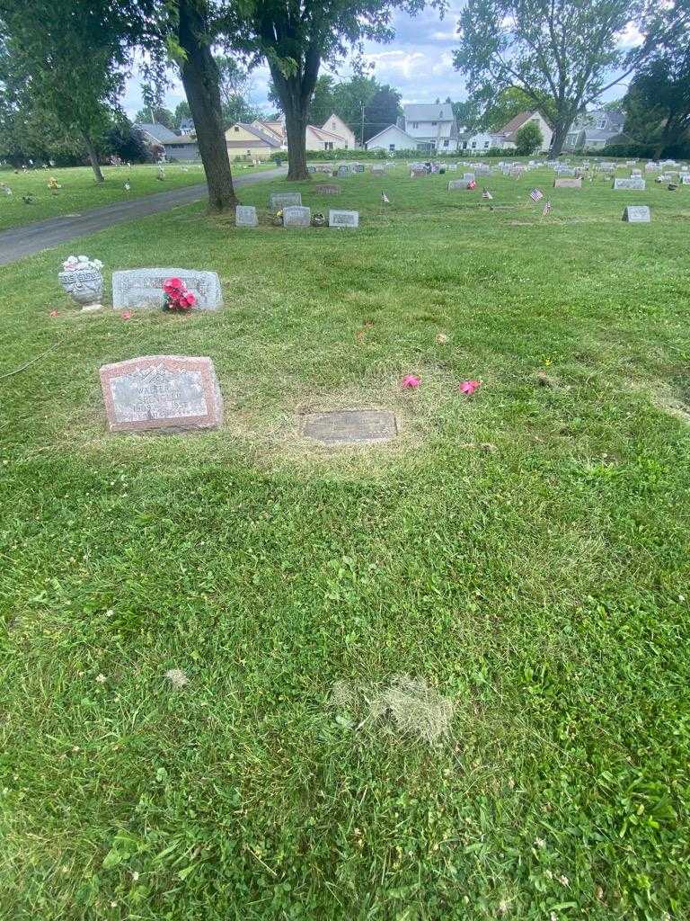 John J. Switzer's grave. Photo 1