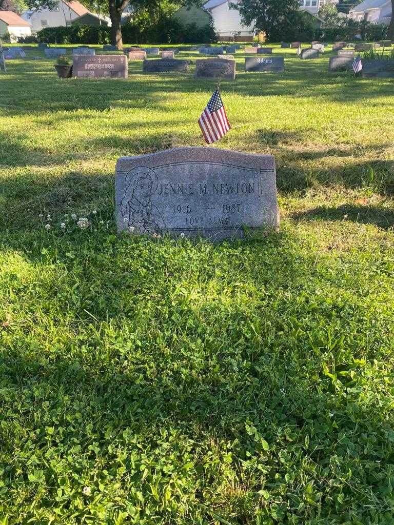 Jennie M. Newton's grave. Photo 1