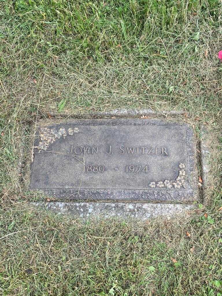John J. Switzer's grave. Photo 3