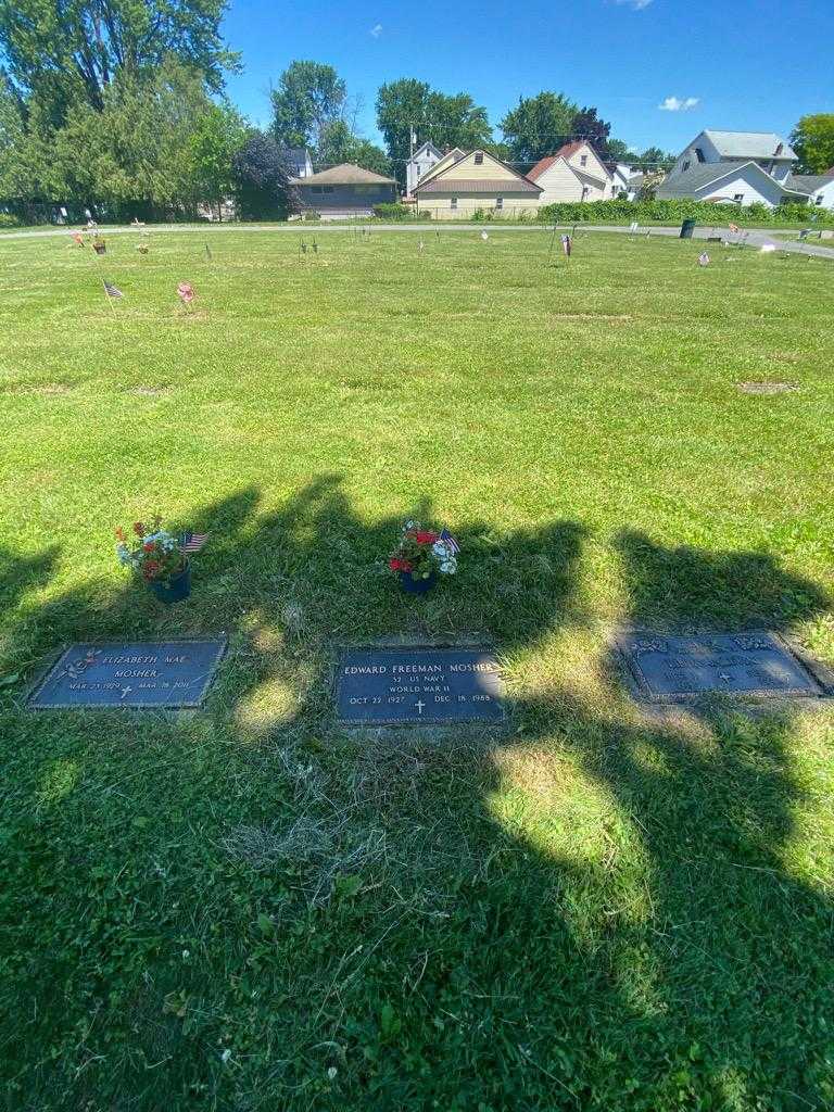 Edward Freeman Mosher's grave. Photo 1
