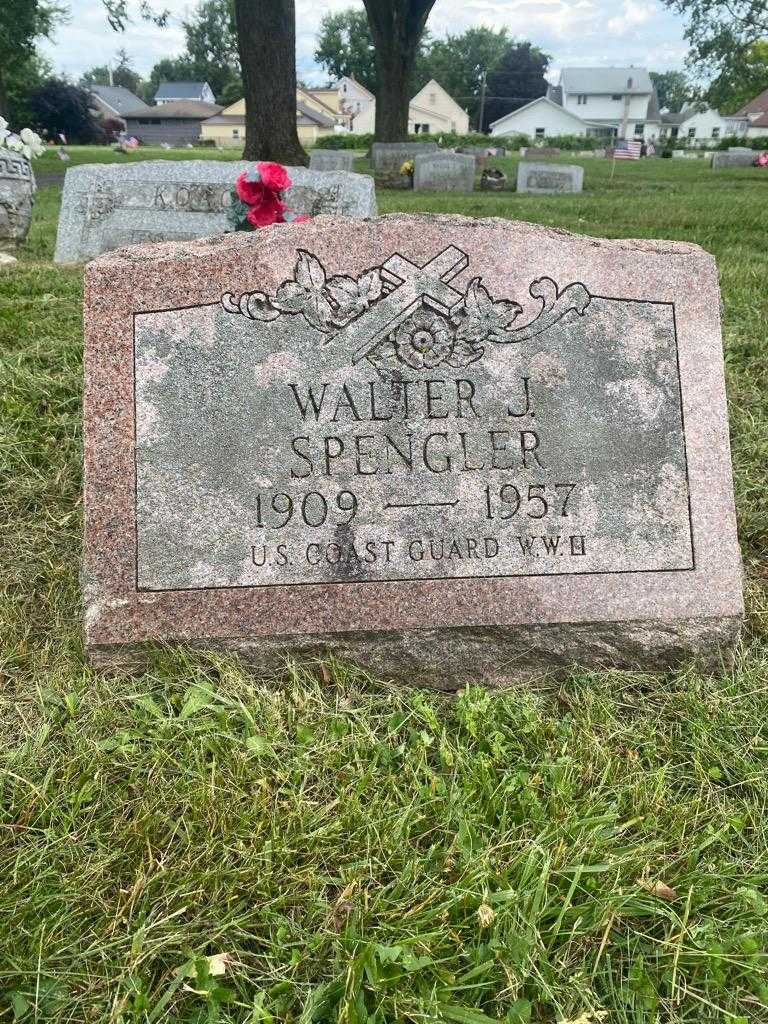 Walter J. Spengler's grave. Photo 3