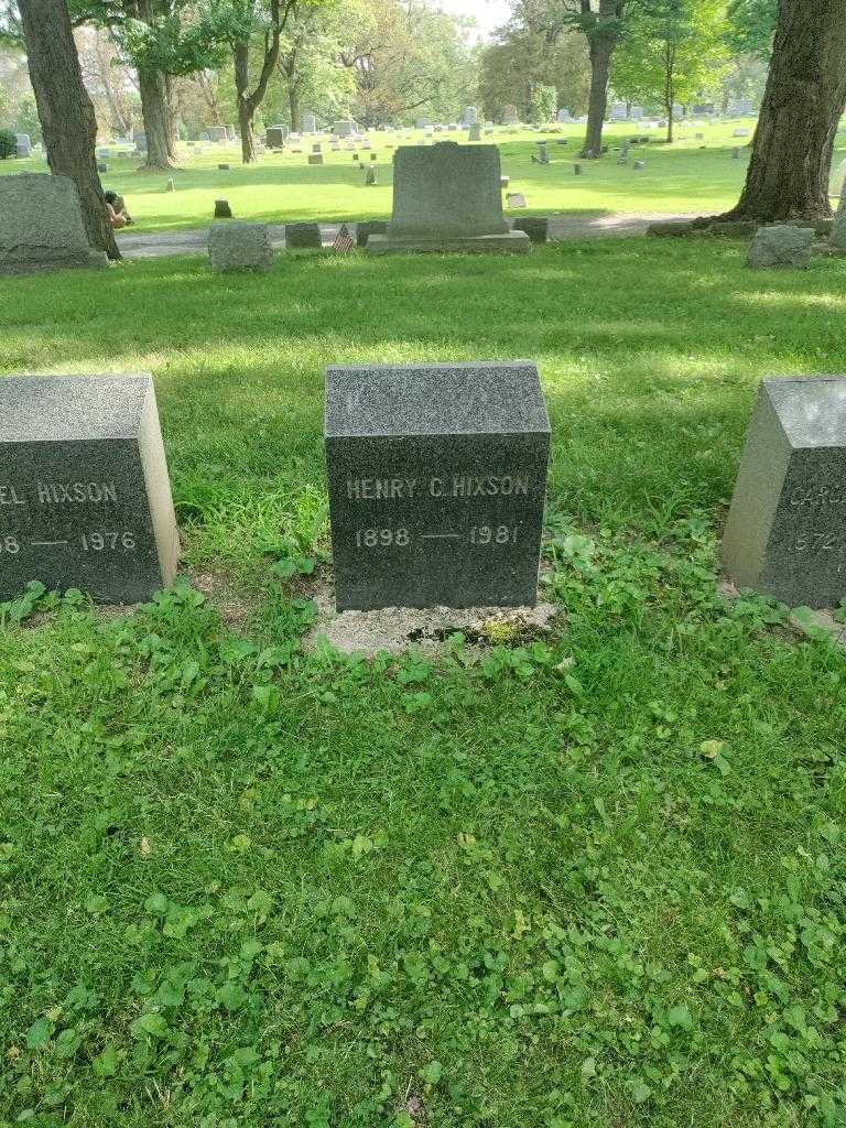 Henry C. Hixson's grave. Photo 3