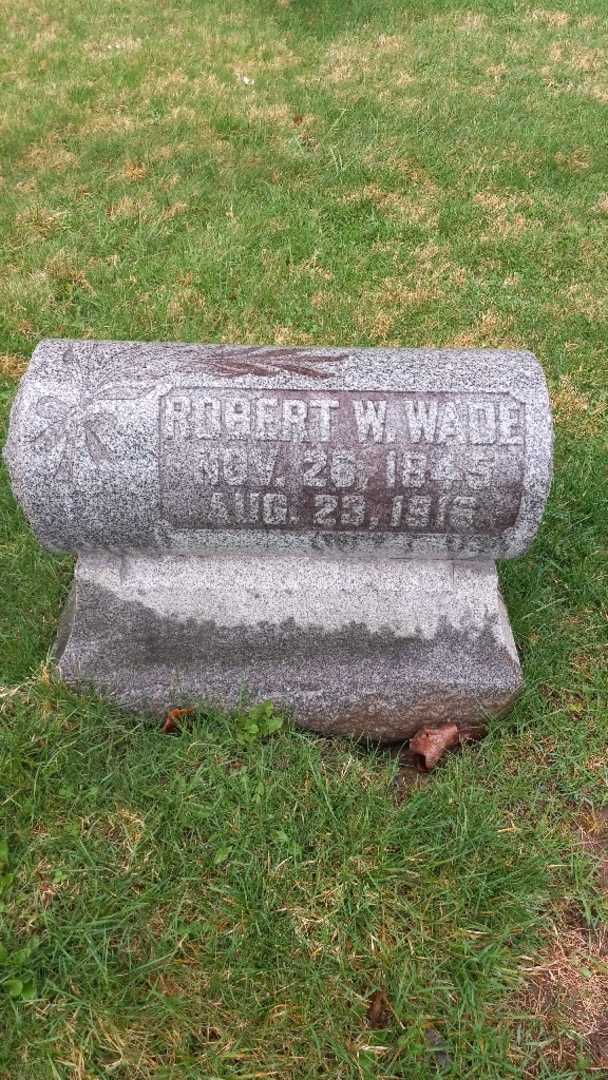 Robert W. Wade's grave. Photo 3