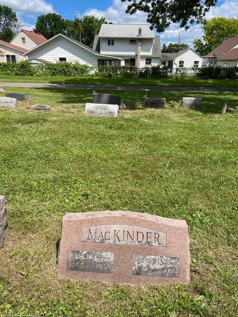 Morris T. Mackinder's grave. Photo 2