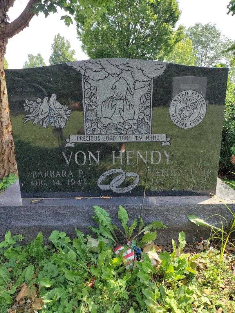 Stephen D. Von Hendy Junior's grave. Photo 3