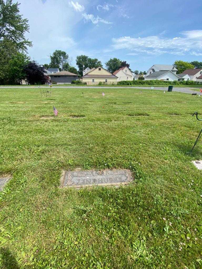 John P. Lindhuber's grave. Photo 1
