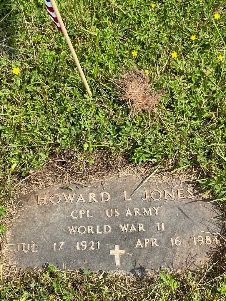 Howard L. Jones's grave. Photo 3