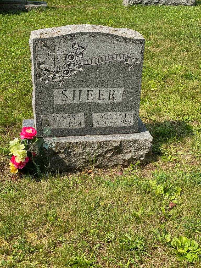 Agnes Sheer's grave. Photo 3