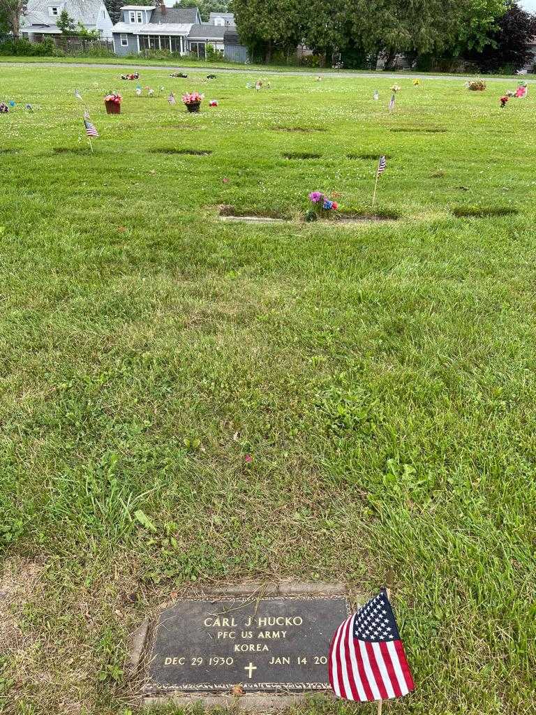 Carl J. Hucko's grave. Photo 2