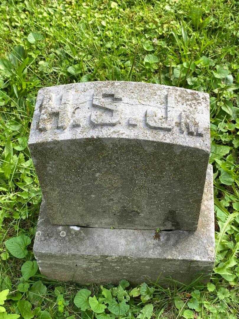 Henry Stammer Junior's grave. Photo 3