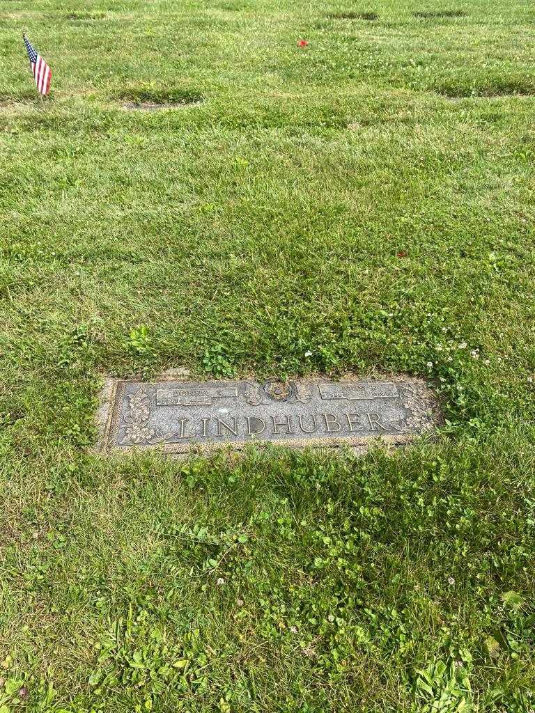 John P. Lindhuber's grave. Photo 2