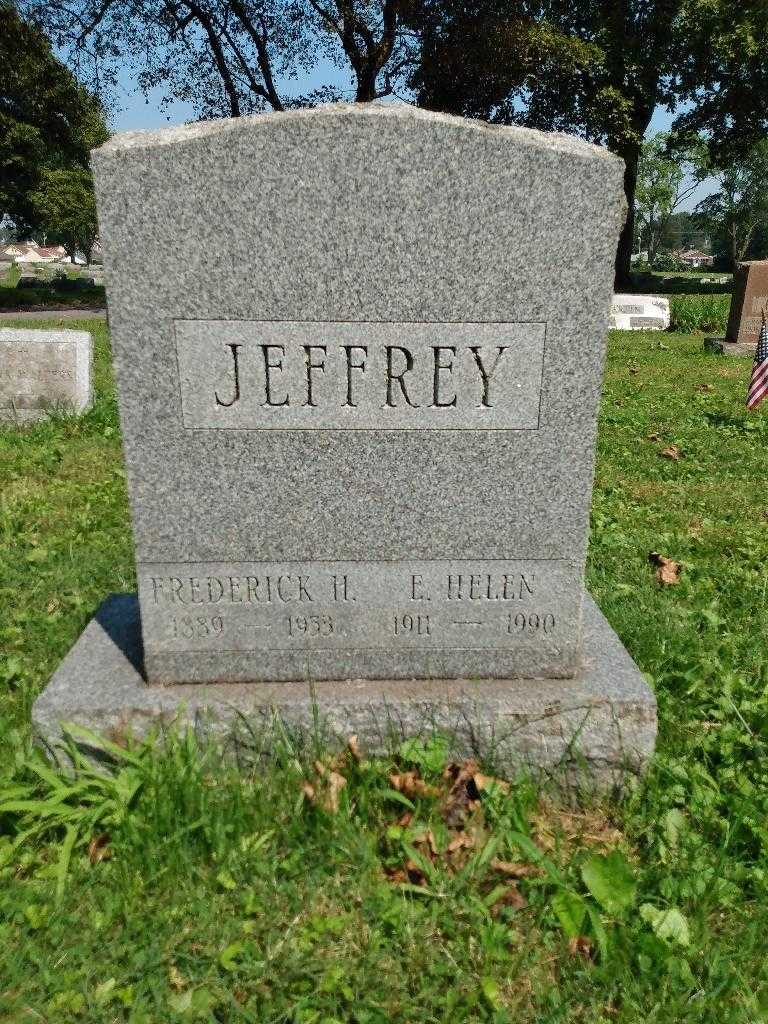 Elizabeth Helen Jeffrey's grave. Photo 2
