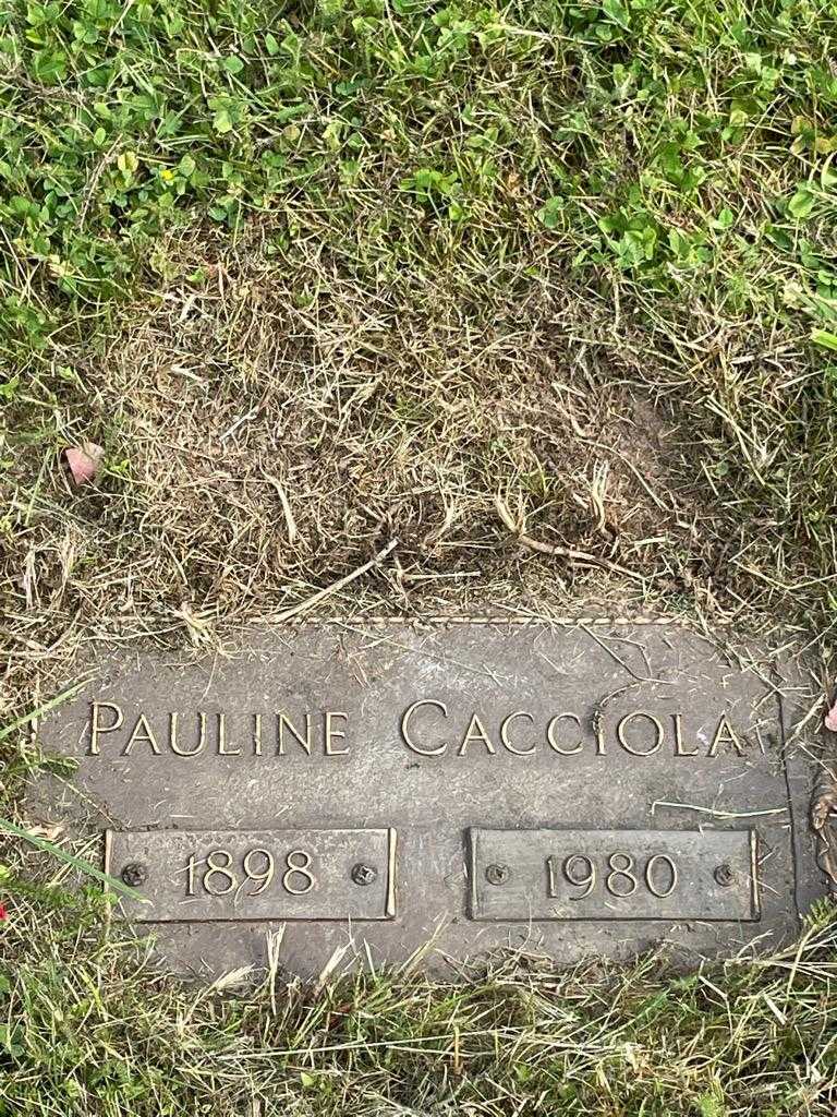 Pauline Cacciola's grave. Photo 3