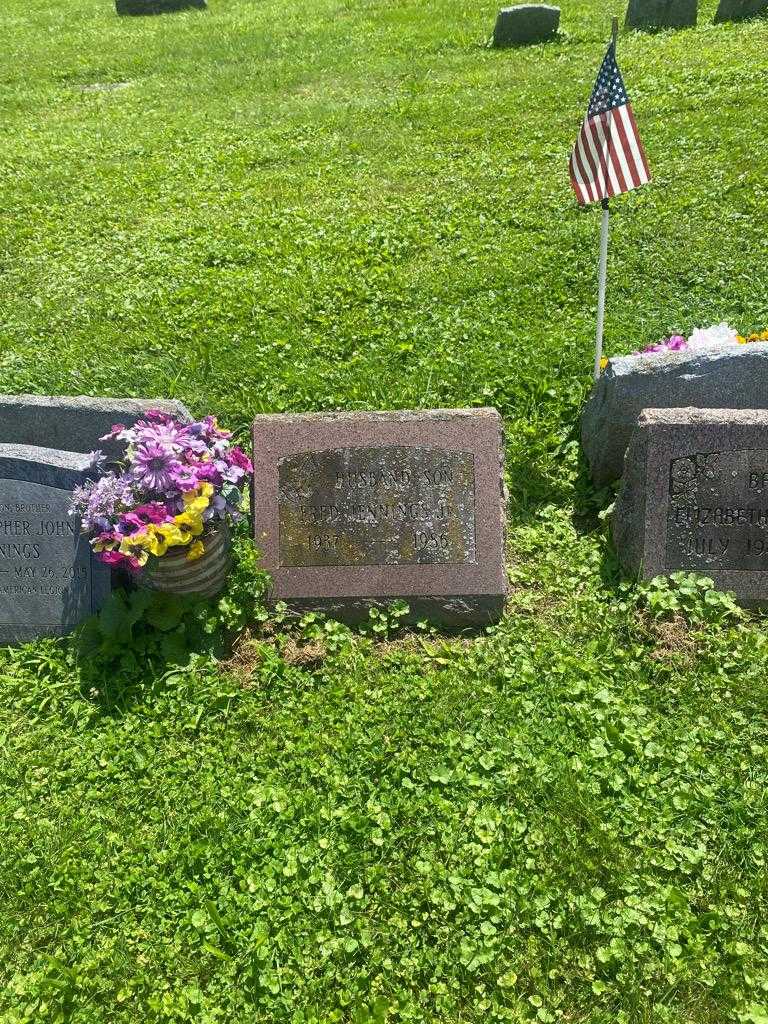 Fred Jennings Junior's grave. Photo 2