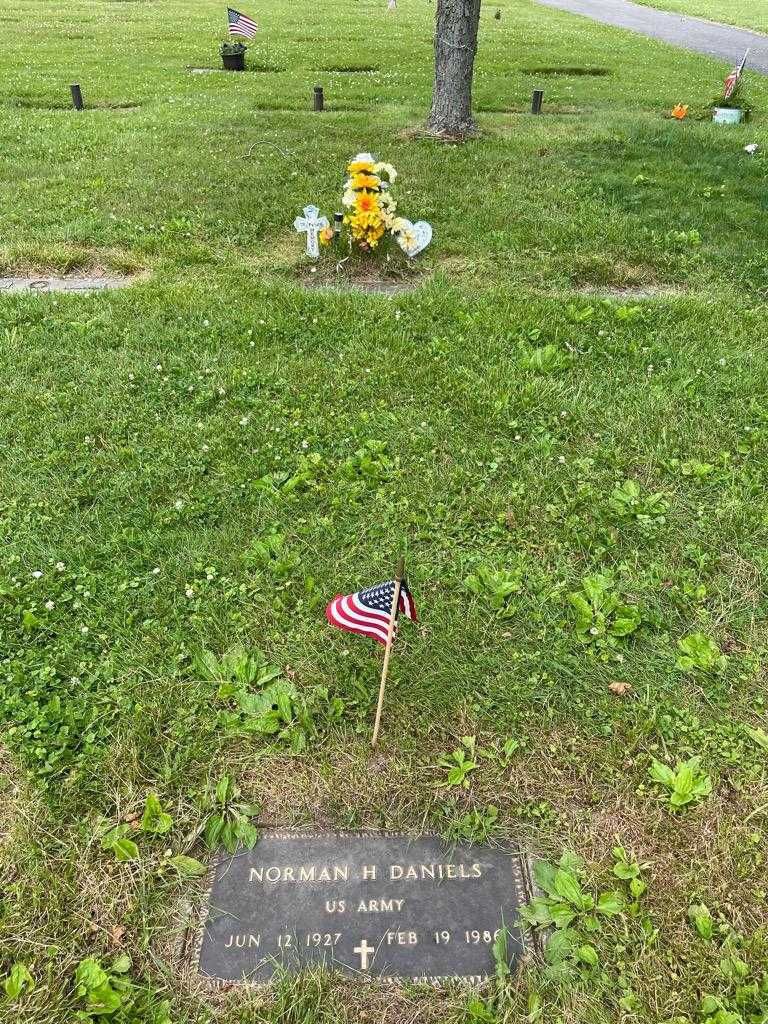 Norman H. Daniels's grave. Photo 2