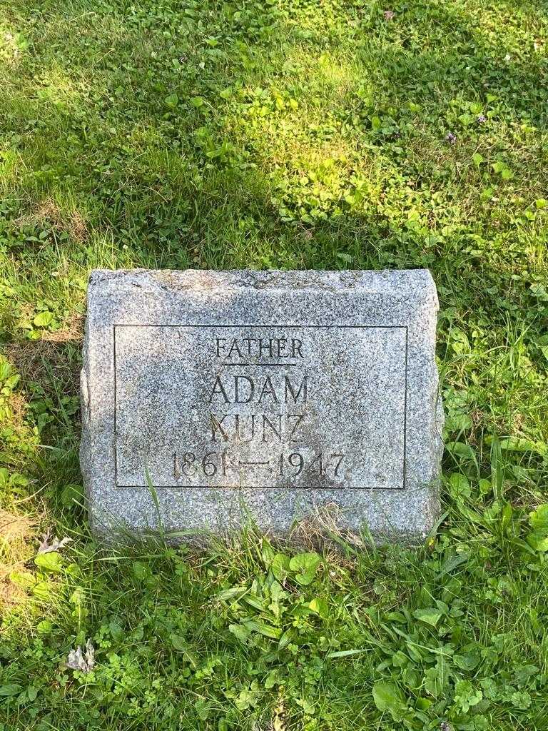 Adam Kunz's grave. Photo 3