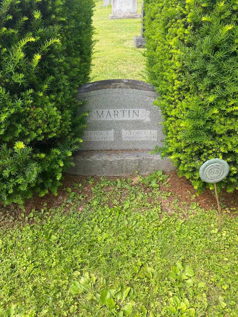 Bertha B. Martin's grave. Photo 2