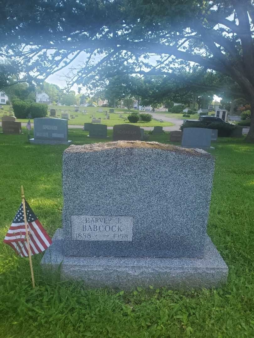 Harvey J. Babcock's grave. Photo 3