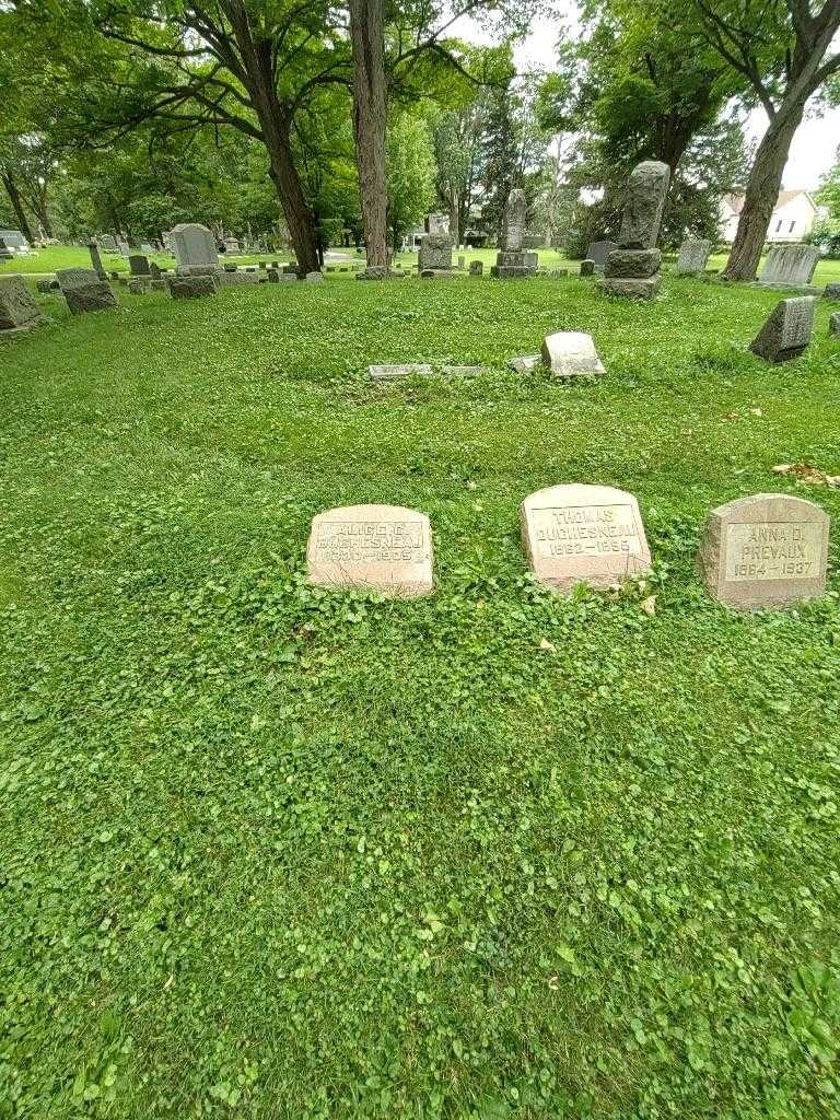 Alice C. DuChesneau's grave. Photo 1
