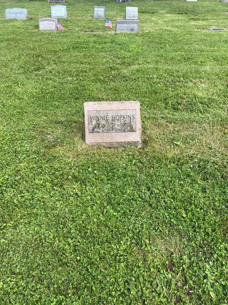 Minnie Hopkins's grave. Photo 2