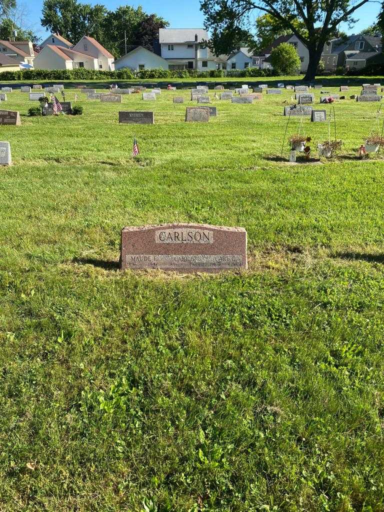 Carl G. Carlson's grave. Photo 2