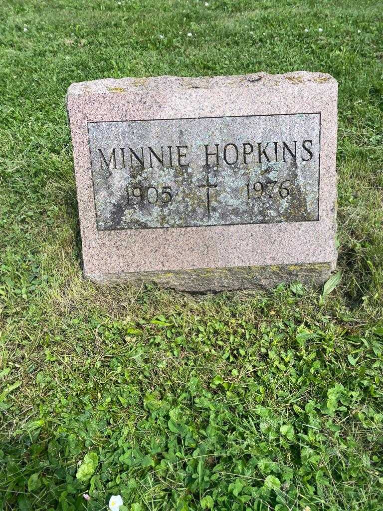 Minnie Hopkins's grave. Photo 3