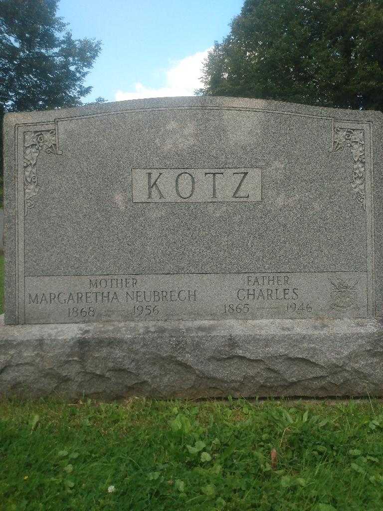 Margaretha Neubrech Kotz's grave. Photo 3