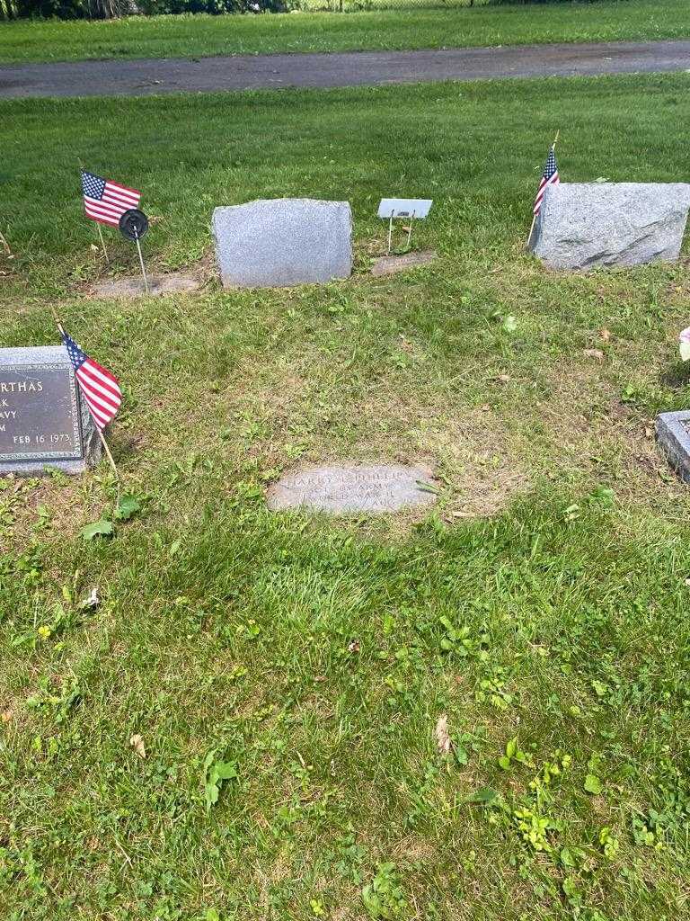 Harry F. Phillips's grave. Photo 2