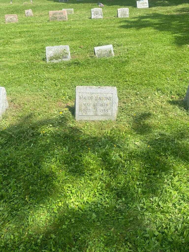 Maude E. Stone's grave. Photo 2