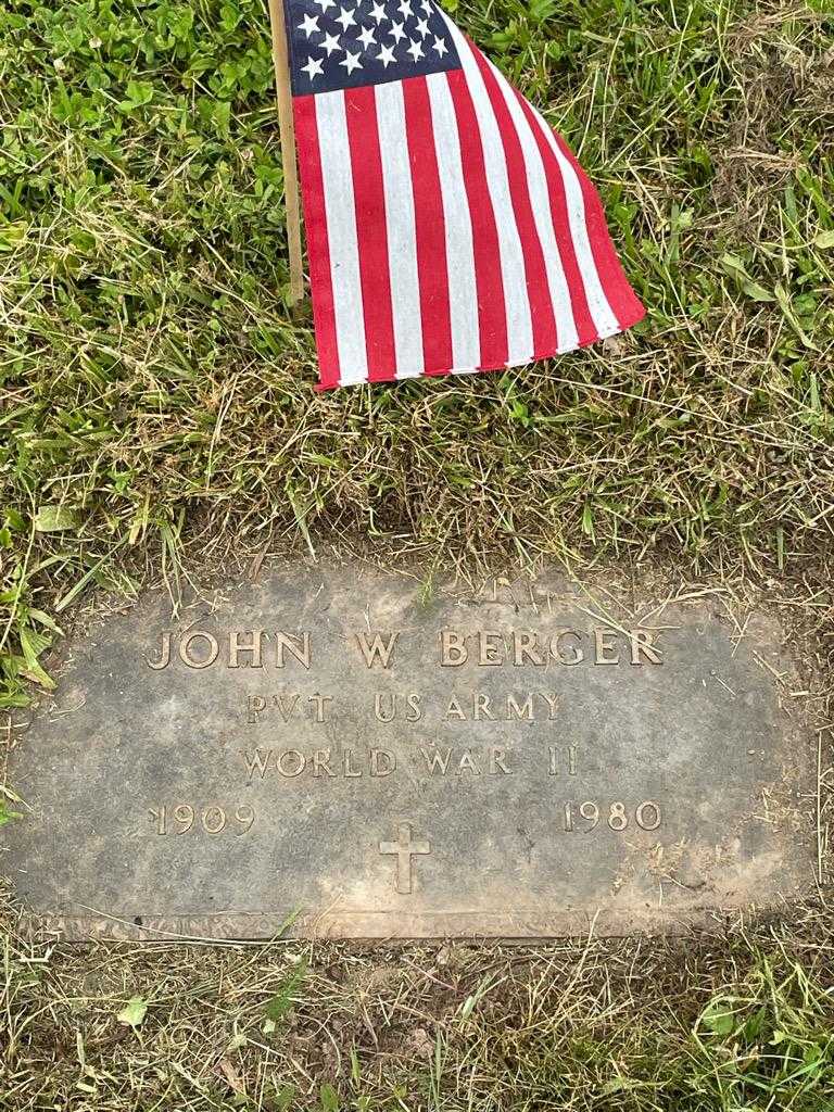 John W. Berger's grave. Photo 3